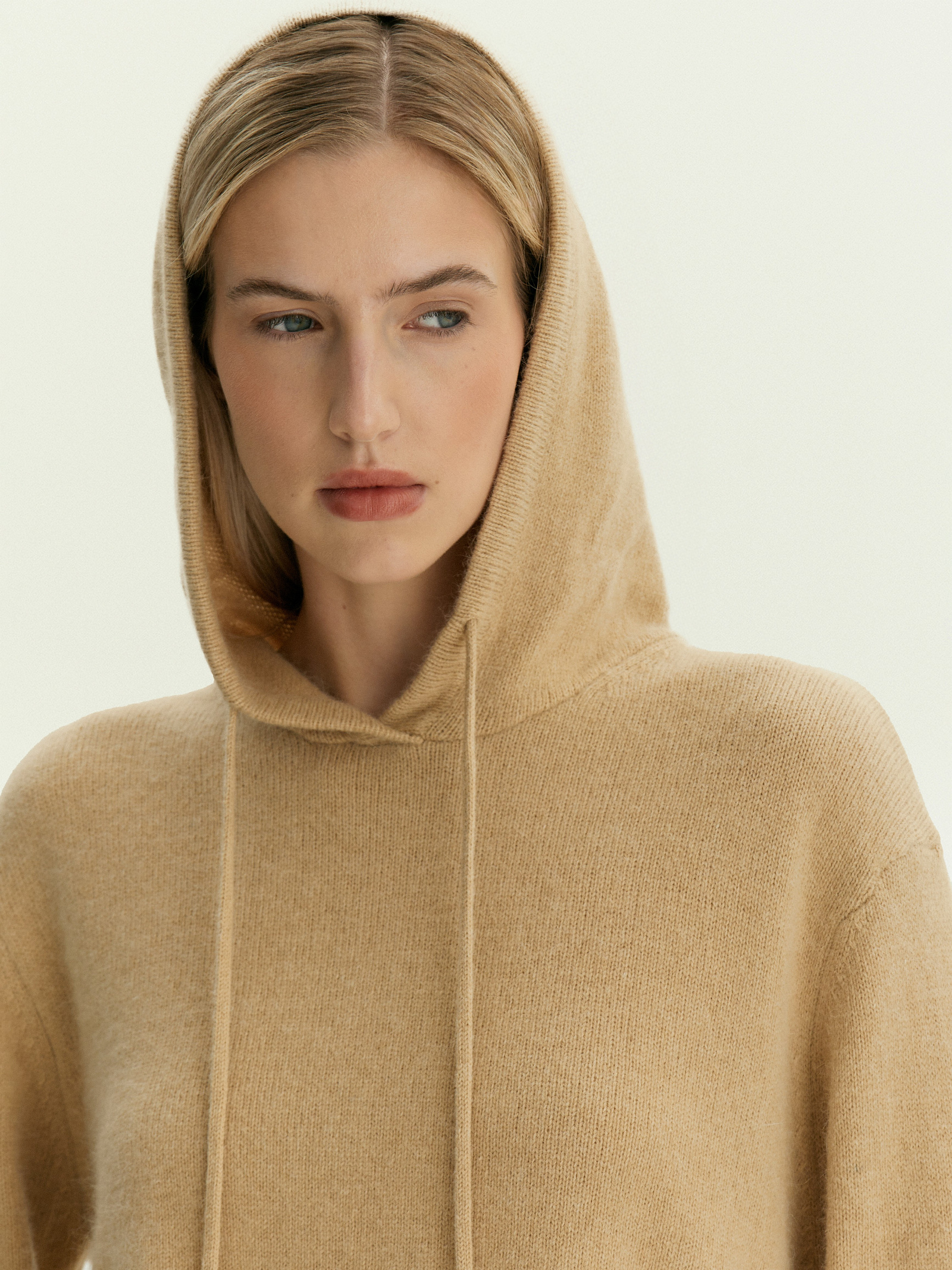 Худи из шерсти